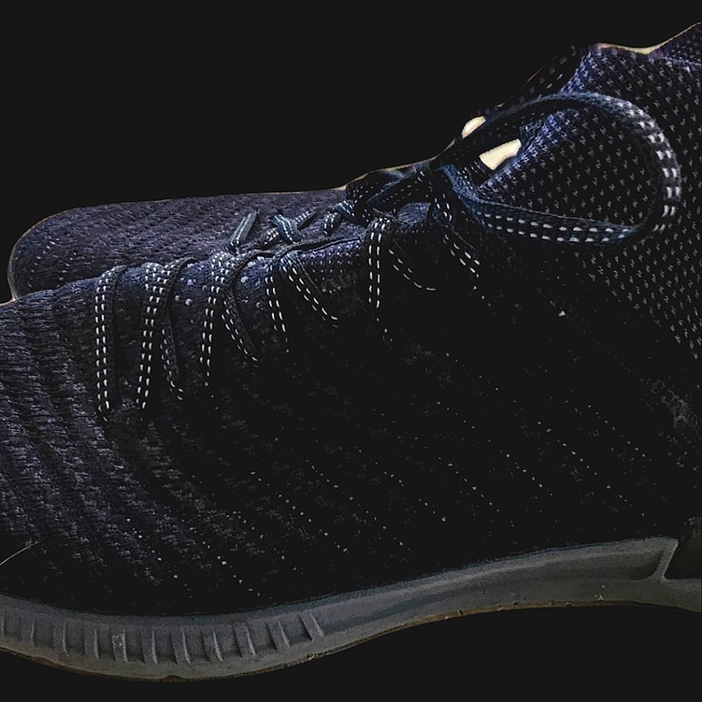 Under Armour mid running shoes